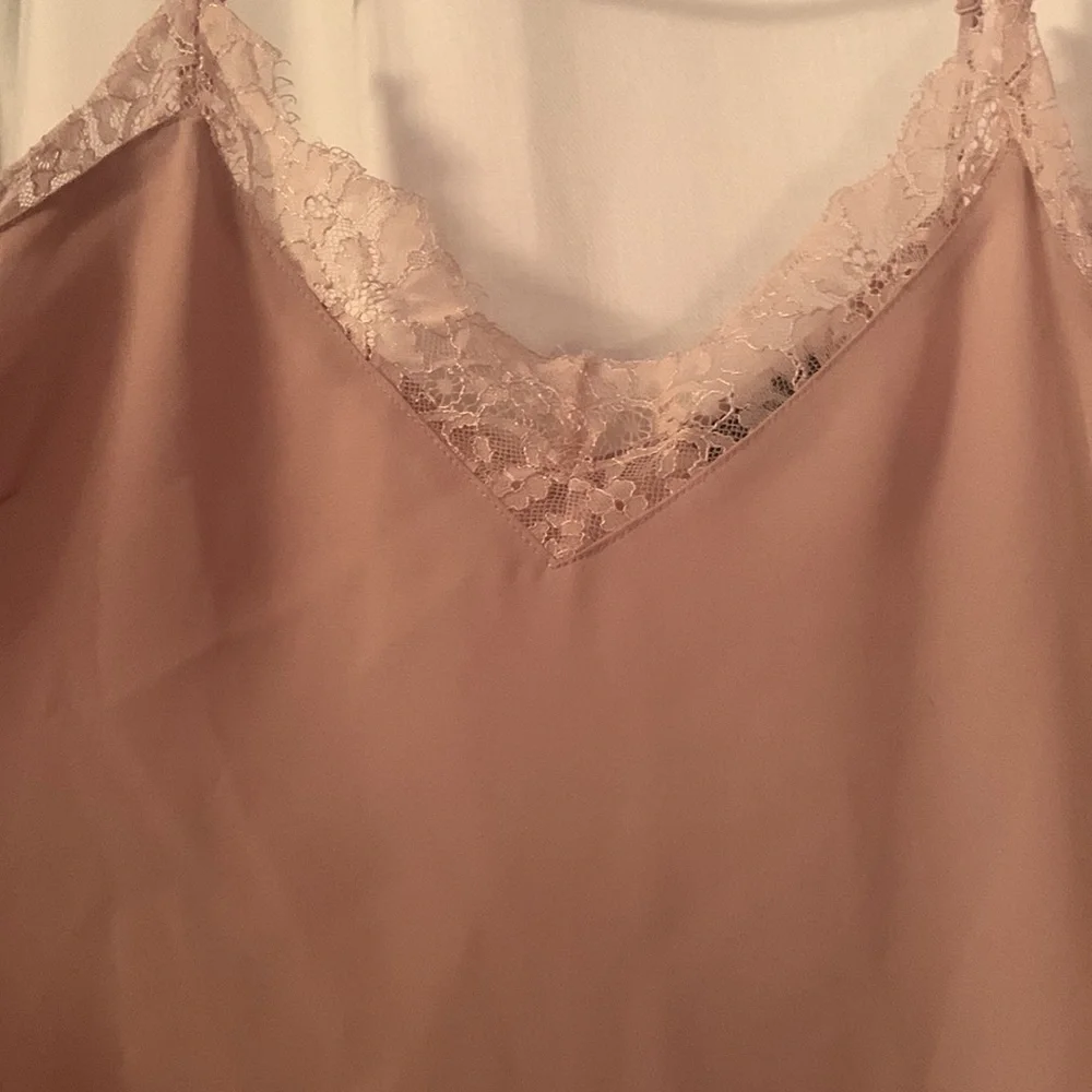 Dynamite lace tank - Picture 2 of 5